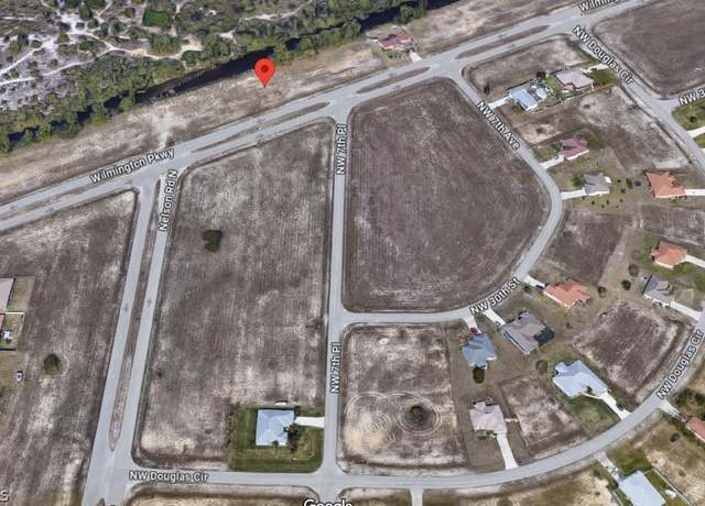 Property at 719 Wilmington Pkwy, Cape Coral, FL 33993