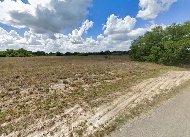 Property at 1715 Wellington Ave, Lehigh Acres, FL 33972