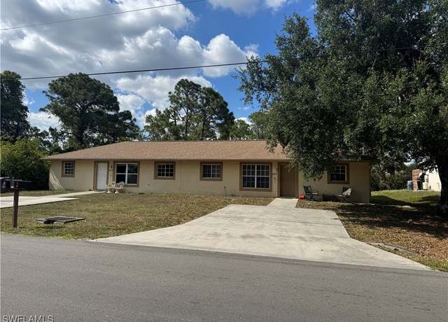 Property at 4614 Douglas Ln, Lehigh Acres, FL 33973, 6 beds, 4 baths