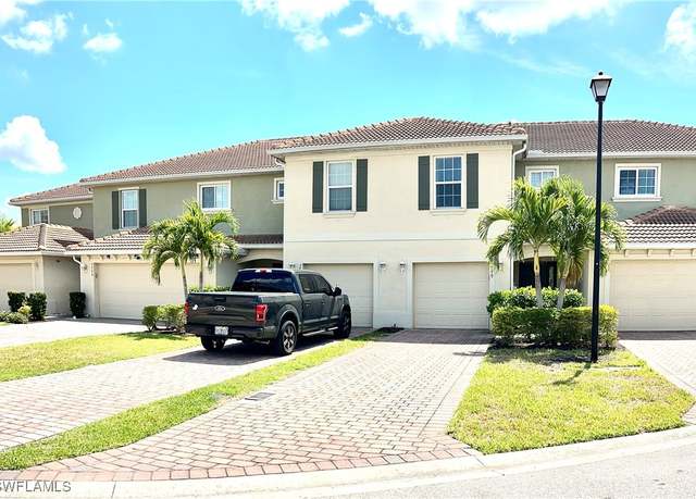 Property at 3779 Crofton Ct, Fort Myers, FL 33916, 3 beds, 2.5 baths