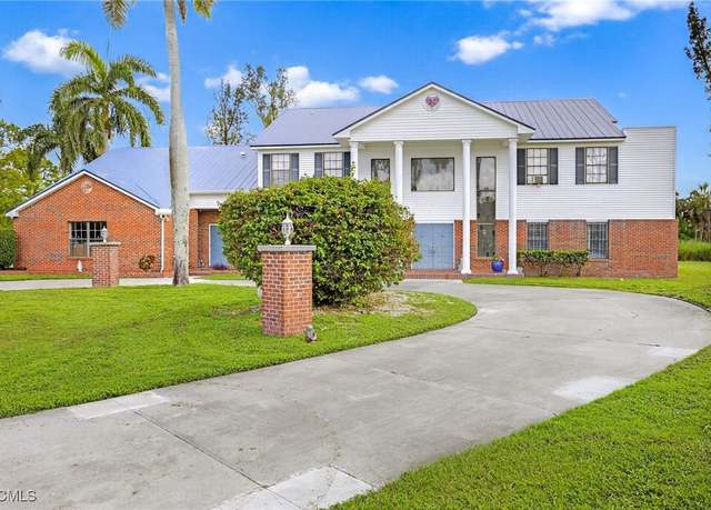 Property at 3622 Heritage Ln, Fort Myers, FL 33908, 5 beds, 4.5 baths