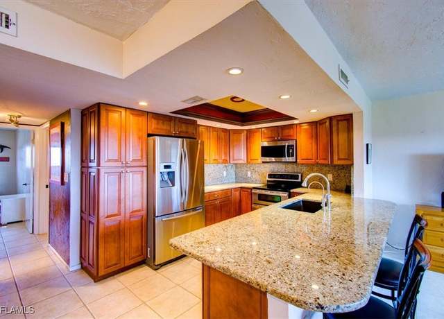 Property at 4906 Victoria Dr #413, Cape Coral, FL 33904, 2 beds, 2 baths