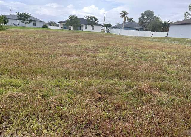 Property at 1909 NE 33rd Ln, Cape Coral, FL 33909