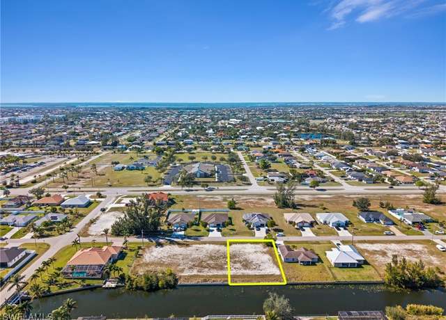 Property at 2107 SW 15th Pl, Cape Coral, FL 33991