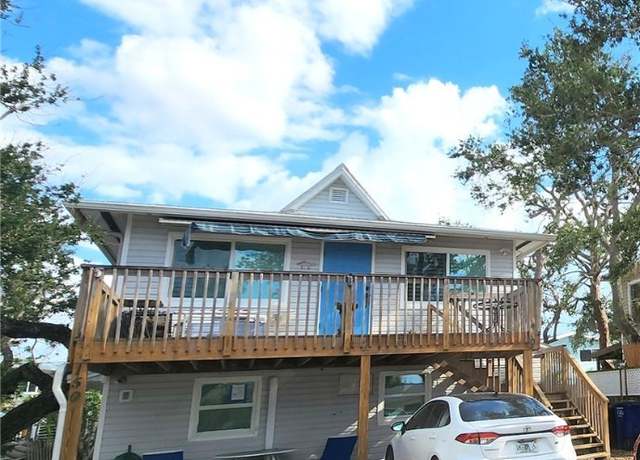 Property at 150 Eucalyptus Ct, Fort Myers Beach, FL 33931, 4 beds, 4 baths