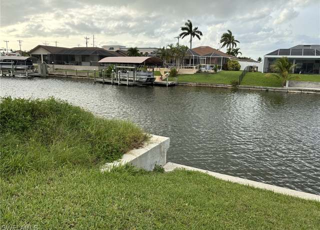 Property at 117 SE 28th Ter, Cape Coral, FL 33904