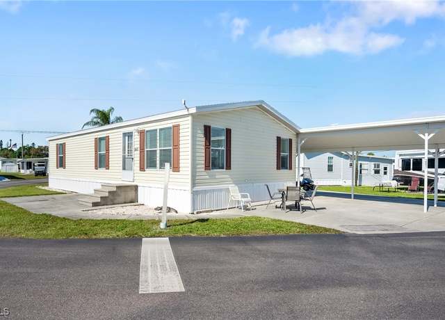 Property at 5558 Palm Beach Blvd #283, Fort Myers, FL 33905, 2 beds, 2 baths