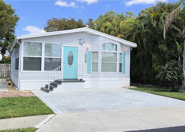 Property at 1012 Crystal Lake Dr, Naples, FL 34120, 2 beds, 1 bath