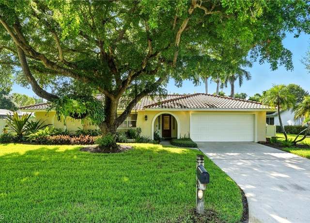 Property at 5651 Eichen Cir E, Fort Myers, FL 33919, 3 beds, 2 baths