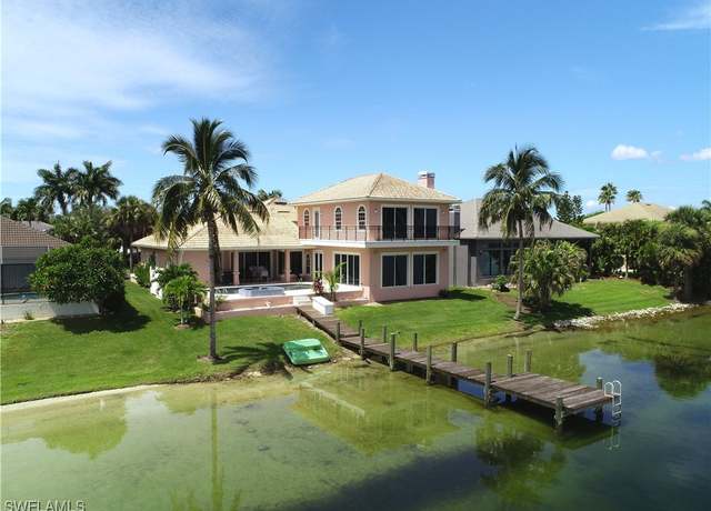 Property at 5460 Harborage Dr, Fort Myers, FL 33908, 6 beds, 4.5 baths