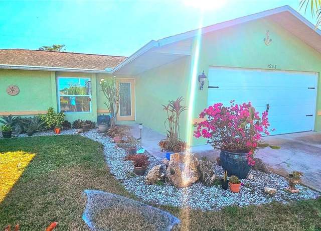 Property at 208 Aviation Pkwy, Cape Coral, FL 33904, 3 beds, 2 baths