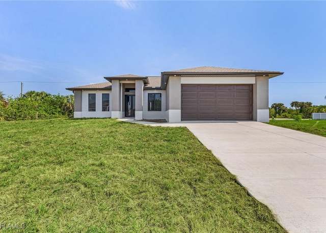 Property at 8081 Sunrise Cir, Labelle, FL 33935, 4 beds, 2 baths