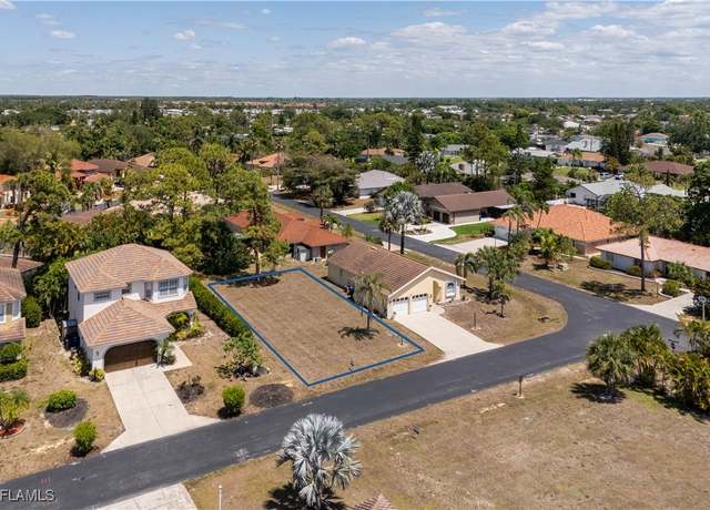 Property at 11264 Coimbra Ln, Bonita Springs, FL 34135