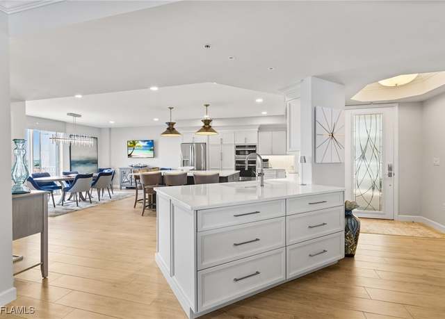 Property at 14250 Royal Harbour Ct #913, Fort Myers, FL 33908, 3 beds, 3 baths