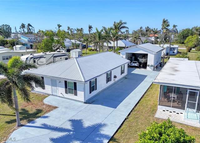 Property at 16080 Siesta Dr, Fort Myers, FL 33908, 3 beds, 2 baths