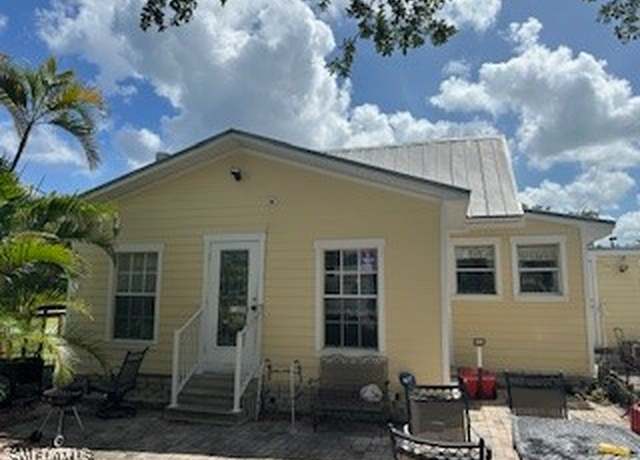 Property at 1625 Park Ave, Fort Myers, FL 33901, 3 beds, 2 baths