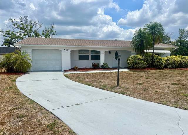 Property at 612 Grandview Ct, Lehigh Acres, FL 33936, 2 beds, 2 baths