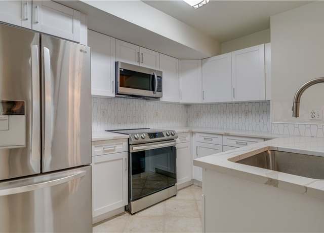 Property at 4127 Residence Dr #403, Fort Myers, FL 33901, 2 beds, 2 baths