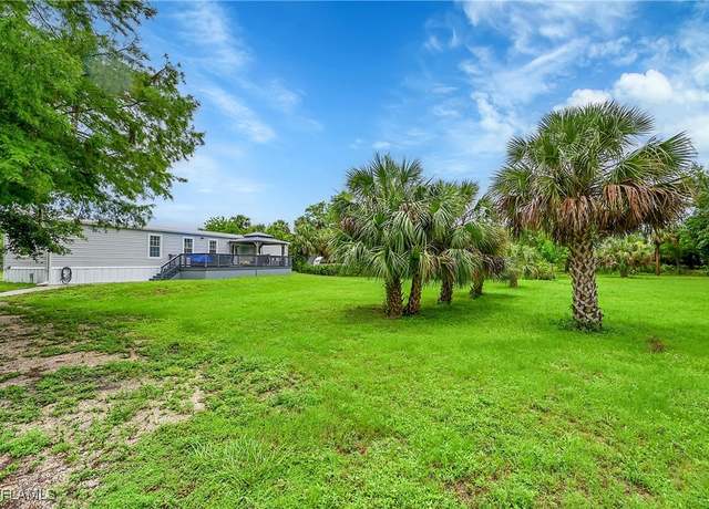 Property at 7692 Bartholomew Dr, North Fort Myers, FL 33917, 2 beds, 2 baths