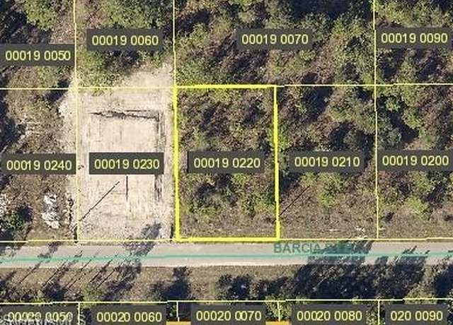 Property at 885 Barcia St E, Lehigh Acres, FL 33974