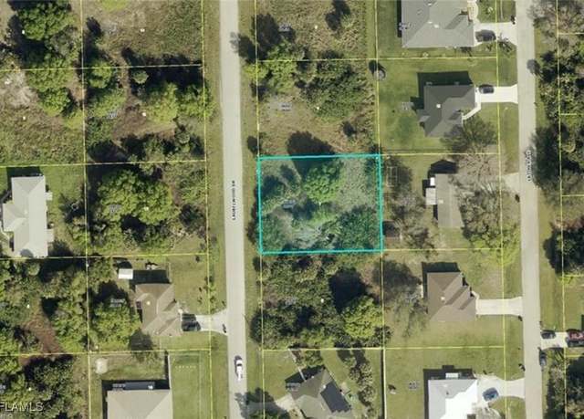 Property at 6016 Laurelwood Dr, Fort Myers, FL 33905