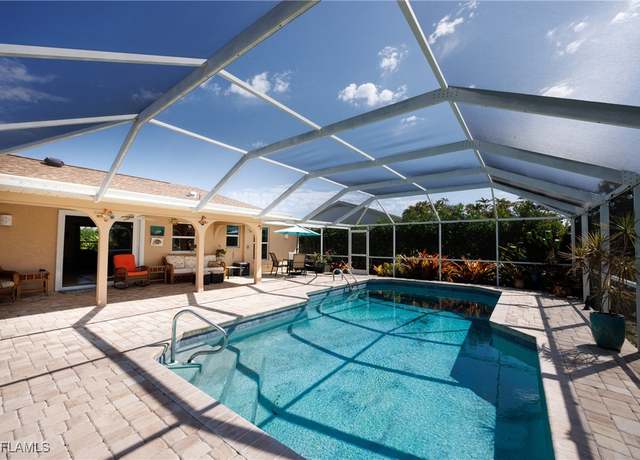 Property at 422 SW 44th Ter, Cape Coral, FL 33914, 3 beds, 2 baths