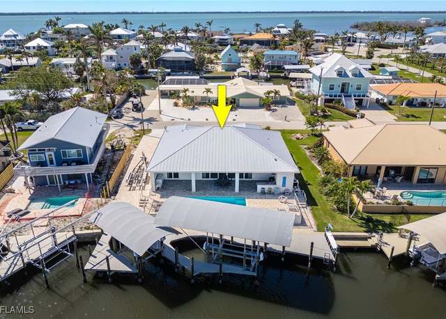 Property at 3632 Emerald Ave, St James City, FL 33956, 3 beds, 3 baths
