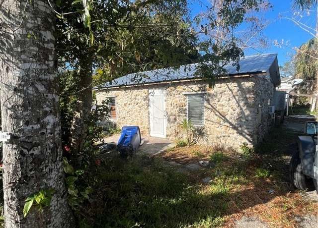 Property at 1113 3rd Way, North Fort Myers, FL 33903, 1 bed, 1 bath