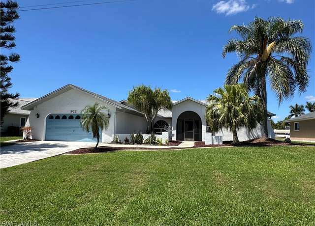 Property at 1922 SE 10th Pl, Cape Coral, FL 33990, 3 beds, 3 baths