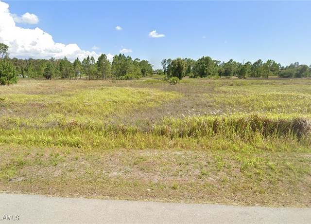 Property at 828 Foxtail St, Lehigh Acres, FL 33974