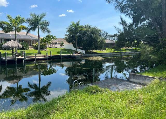 Property at 428 SE 13th Ter, Cape Coral, FL 33990