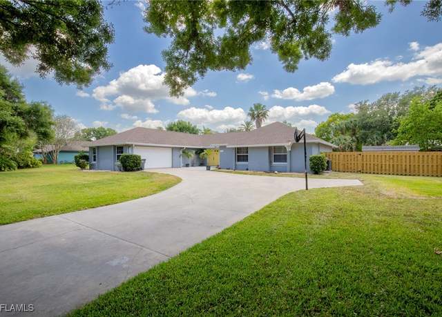 Property at 1012 Ponce De Leon Ave, Clewiston, FL 33440, 3 beds, 2 baths