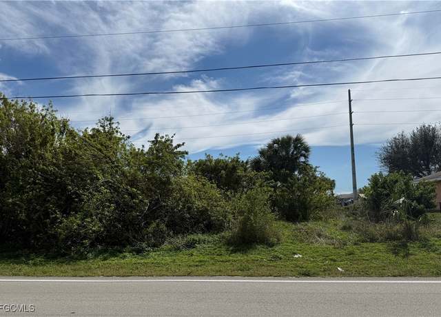Property at 2807 1st St W, Lehigh Acres, FL 33971