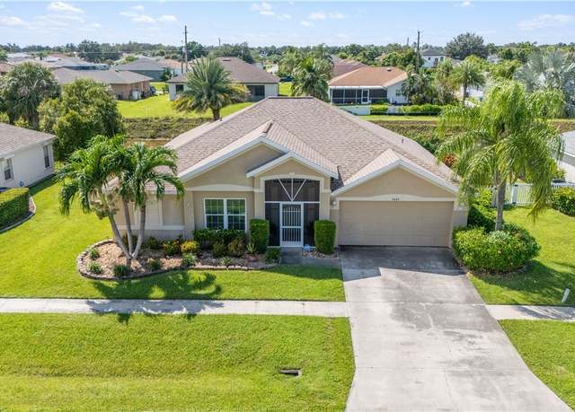 Property at 4644 Varsity Cir, Lehigh Acres, FL 33971, 3 beds, 2 baths