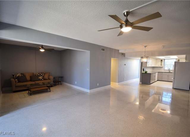 Property at 4202 SE 4th Pl #3, Cape Coral, FL 33904, 2 beds, 2 baths