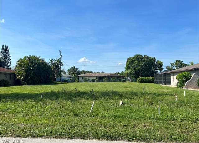 Property at 1140 SE 33rd St, Cape Coral, FL 33904