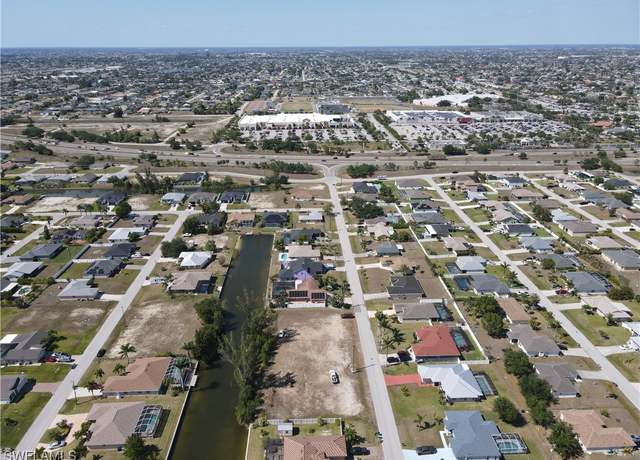 Property at 2712 SW 2nd Pl, Cape Coral, FL 33914
