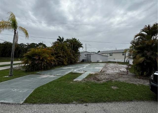 Property at 20511 Basin Dr, Estero, FL 33928