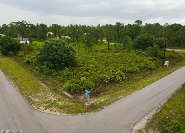 Property at 417 Eisenhower Blvd, Lehigh Acres, FL 33974