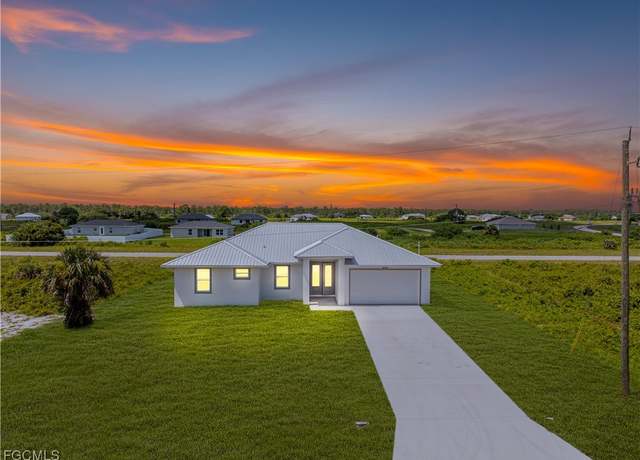 Property at 9051 W Justice Cir, Labelle, FL 33935, 3 beds, 2 baths