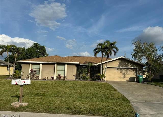 Property at 313 SE 16th Pl, Cape Coral, FL 33990, 3 beds, 2 baths