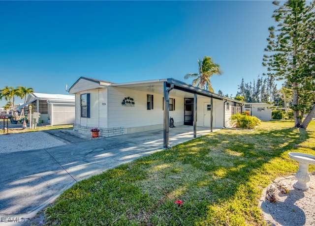 Property at 7126 Ladyfish Dr, St James City, FL 33956, 2 beds, 2 baths