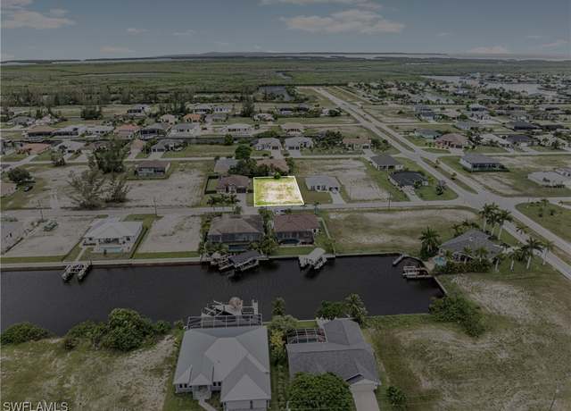 Property at 726 NW 38th Ave, Cape Coral, FL 33993