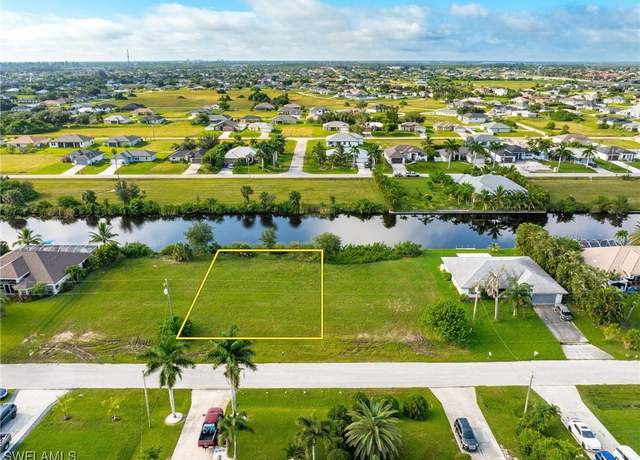 Property at 2806 NW 4th St, Cape Coral, FL 33993