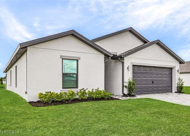 Property at 835 Gen D Macarthur Ave, Labelle, FL 33935, 5 beds, 3 baths