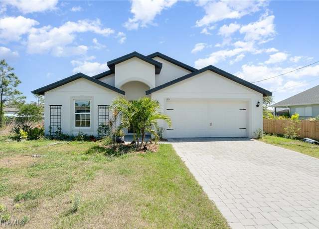Property at 165 Blackstone Dr, Fort Myers, FL 33913, 4 beds, 2 baths