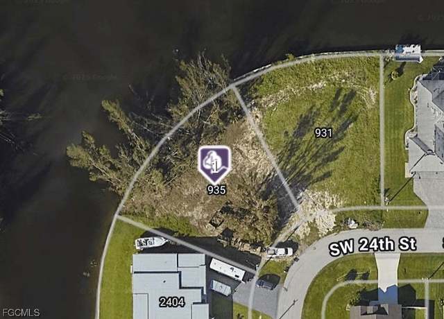 Property at 935 SW 24th St, Cape Coral, FL 33991