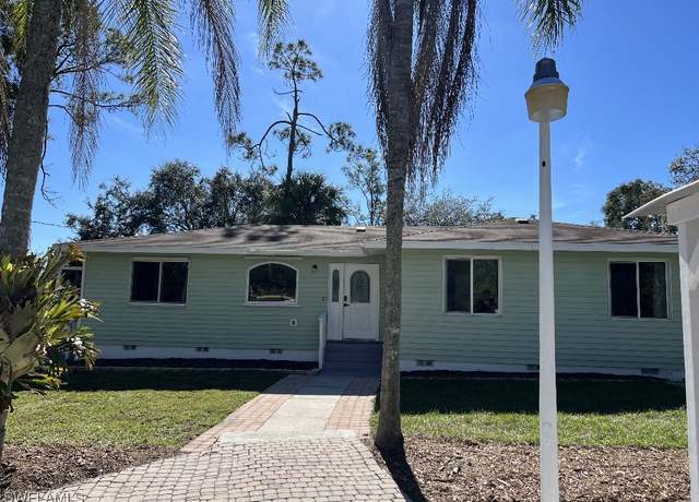Property at 1780 Acremaker Rd, Naples, FL 34120, 4 beds, 2 baths