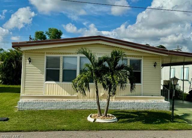 Property at 14591 Paul Revere Loop, North Fort Myers, FL 33917, 2 beds, 1.5 baths