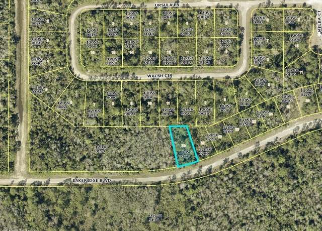 Property at 424 Lakeridge Blvd, Lehigh Acres, FL 33972